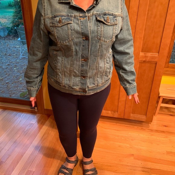 Old Navy XL Jean jacket - Picture 4 of 4